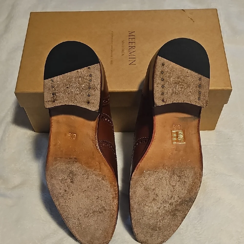 Classic Men's Brown Wingtip Oxford Dress Shoes